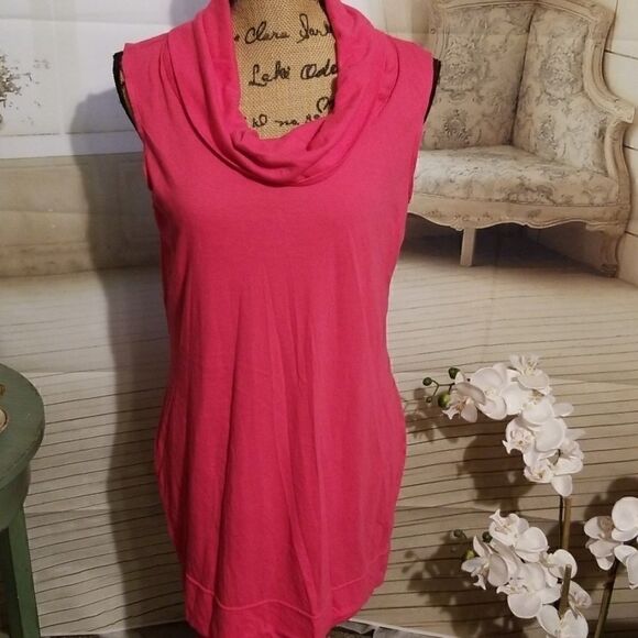 Express Tops - EXPRESS sleeveless hot pink tunic